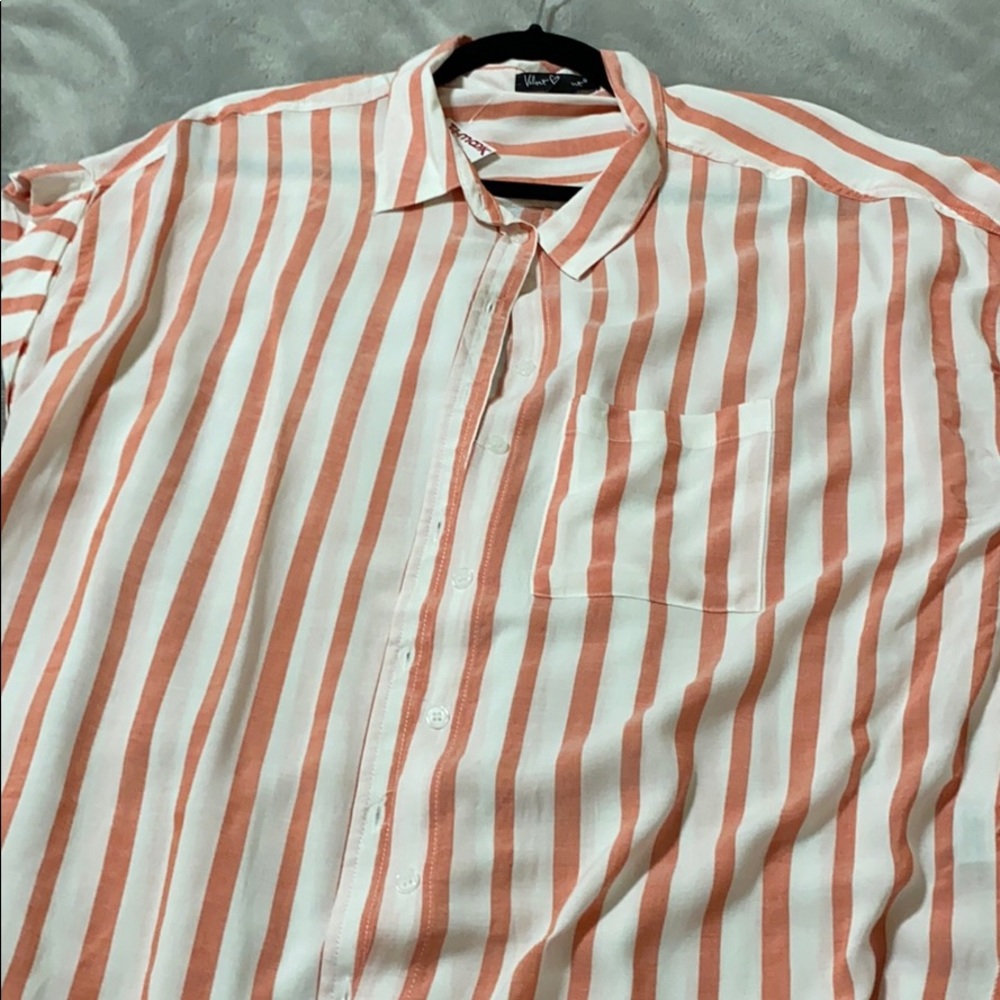 Pink and white short sleeved blouse